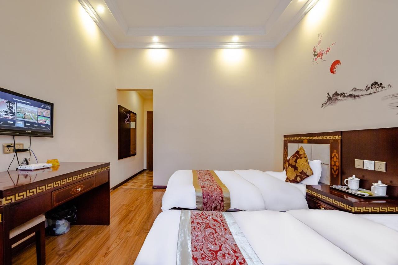 Holly'S Hostel Chengdu Exterior photo